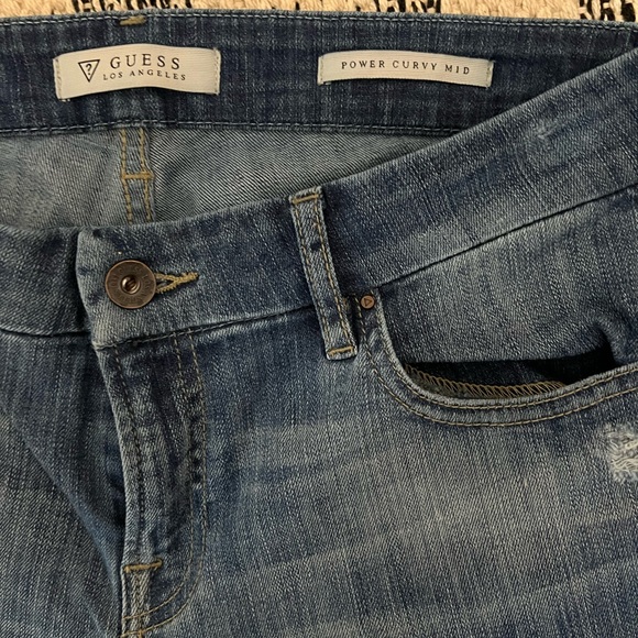 Guess Power Curvy Mid Skinny Jeans - Picture 4 of 4